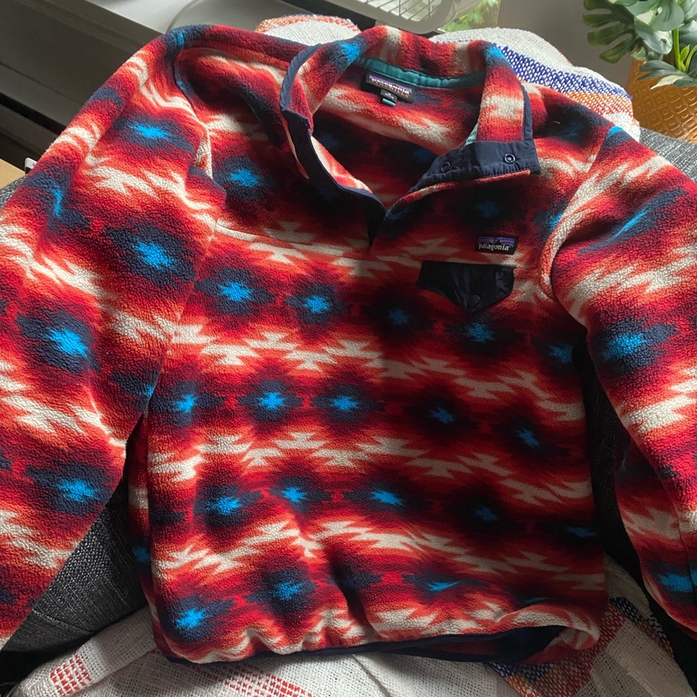 Patagonia synchilla fleece aztec print